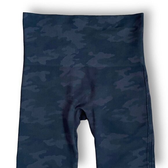 Spanx Look At Me Now Seamless Black Gray Camo Cropped Leggings Sz M 6 8 Hi Rise - Picture 8 of 10